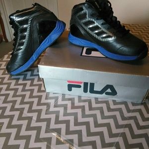 Fila High tops Basketball Shoes *New* Youth 3